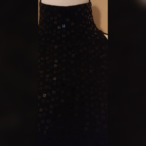 WHBM White House Black Market Black Sequin Top XS - Picture 2 of 5